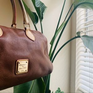 Dooney & Bourke | Leather Doctors Handbag